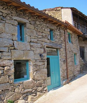 Traditional stone cottage - Ribeira Sacra
